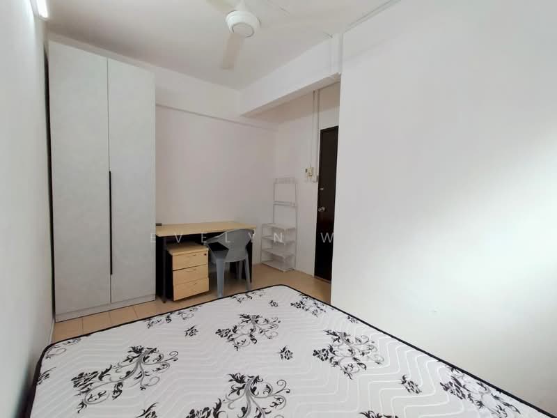 2-storey Terraced House for Rent in Seksyen 17 (Petaling Jaya) - Evelyn Woo - Bedroom - PropertyGuru.com.my