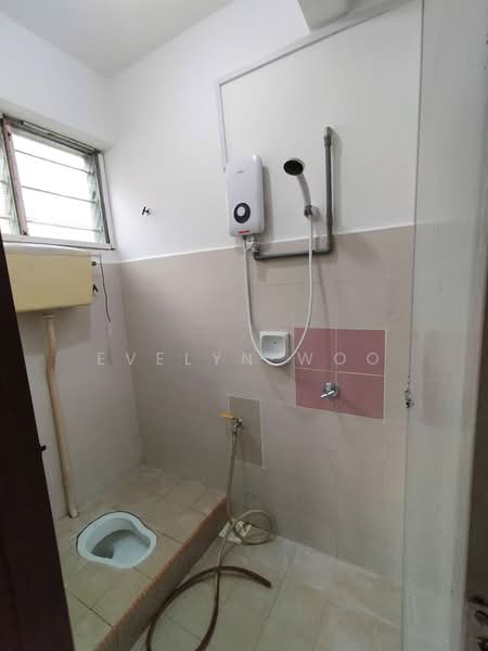 Rumah Teres 2-Tingkat untuk Disewa di Seksyen 17 (Petaling Jaya) - Evelyn Woo - Bathroom - PropertyGuru.com.my