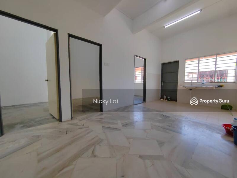 For Sale - Batang Berjuntai [ Cornert Lot ]