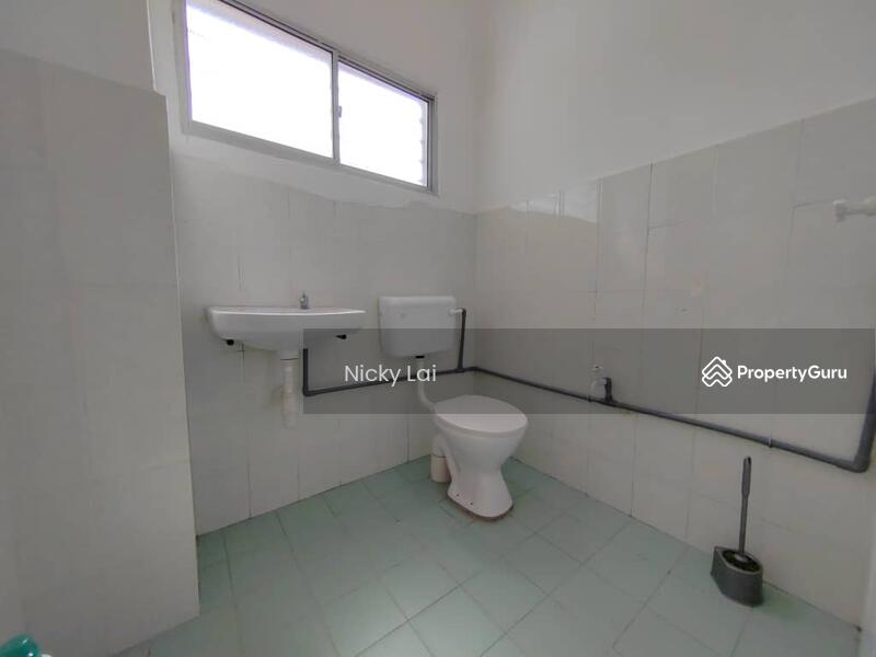 For Sale - Batang Berjuntai [ Cornert Lot ]