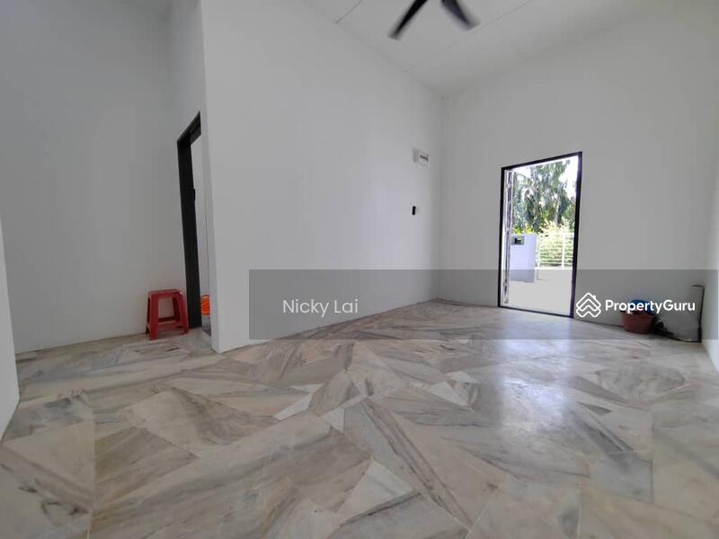 For Sale - Batang Berjuntai [ Cornert Lot ]