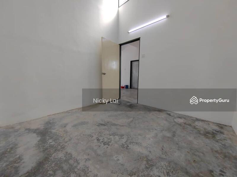 For Sale - Batang Berjuntai [ Cornert Lot ]