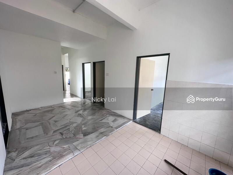 For Sale - Batang Berjuntai [ Cornert Lot ]