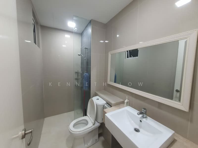 Kediaman Servis untuk Dijual di Desa Green - Kenneth Low - Bathroom - PropertyGuru.com.my