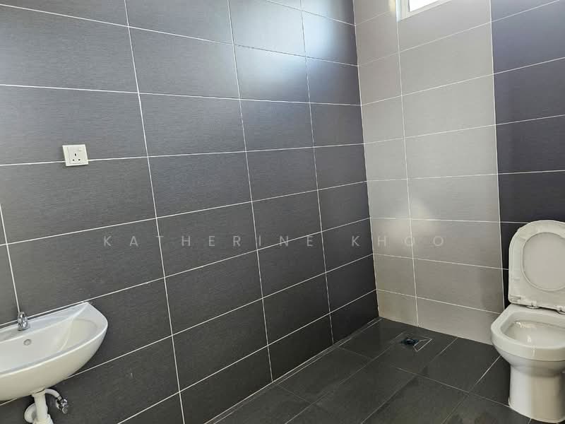 Bungalow for Sale in Bandar Cassia (Batu Kawan) - Katherine Khoo - Bathroom - PropertyGuru.com.my
