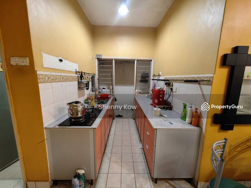 Untuk Disewa - Suria Apartment