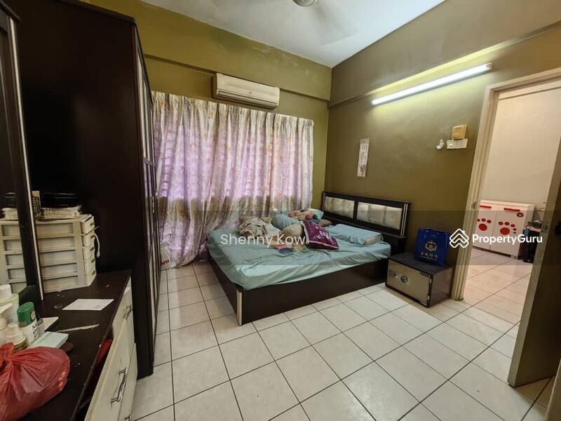Untuk Disewa - Suria Apartment