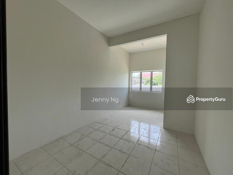 Untuk Dijual - Completed New house at Medan Lpg Cyber Ipoh