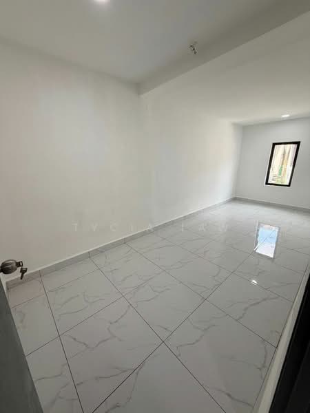 Rumah Teres 2 Tingkat untuk Dijual di Taman Desa Cemerlang (Ulu Tiram) - Tycia Law - PropertyGuru.com.my