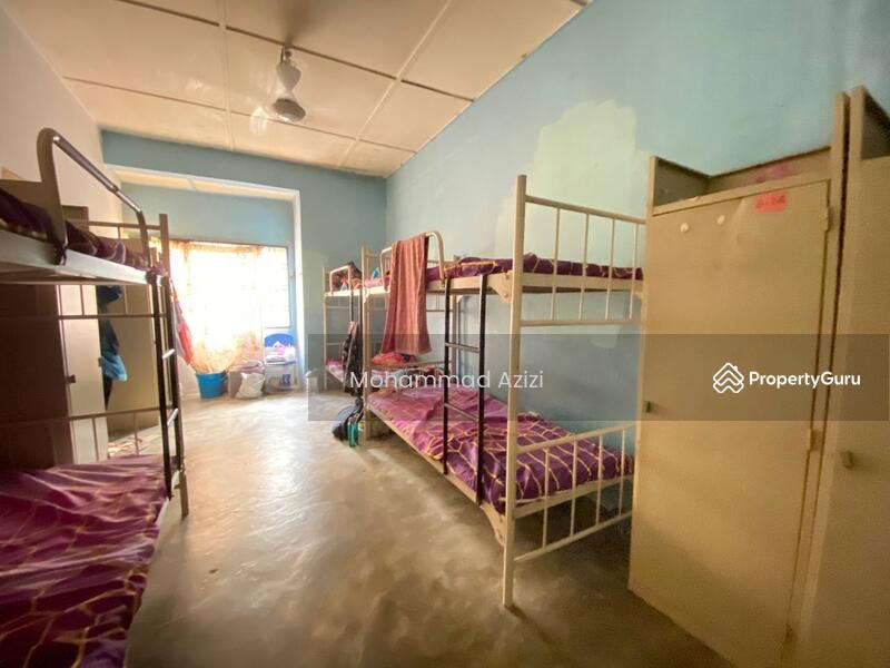 Untuk Dijual - Pusat Perdagangan Semambu