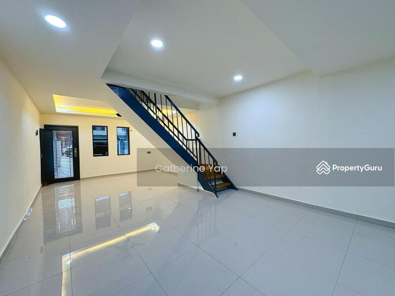 Taman Nora, Jalan Berlian, Taman Nora, Ulu Tiram, Johor, 3 Bedrooms