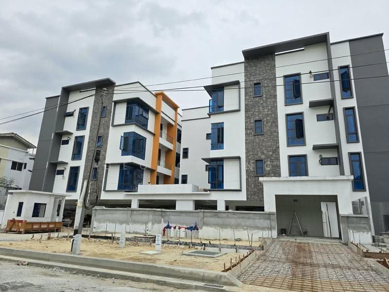 Townhouse for Sale in Kampung Sungai Kayu Ara (Petaling Jaya) - George Ang - Exterior - PropertyGuru.com.my