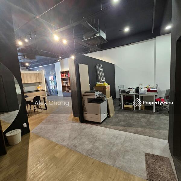 For Rent - Emporis