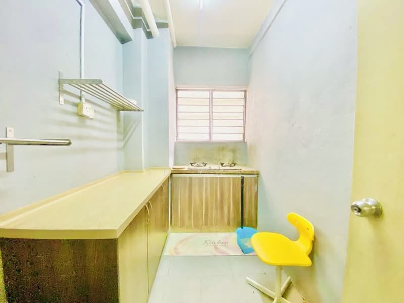 Servis Apartment untuk Disewa di Suri Puteri - Erin Yusof - Kitchen - PropertyGuru.com.my