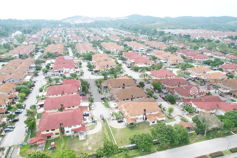 For Rent - Suria Square Alam Suria Bandar Puncak Alam Shoplot For Rent