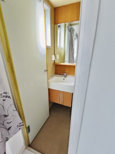 Condominium for Rent at Green Beverly Hills - Residensi Lili - Erin Yusof - Bathroom - PropertyGuru.com.my