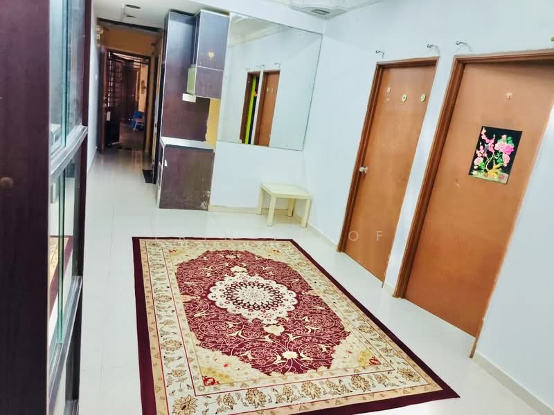 Pangsapuri untuk Disewa di Pangsapuri Berembang Indah - Erin Yusof - Corridor - PropertyGuru.com.my