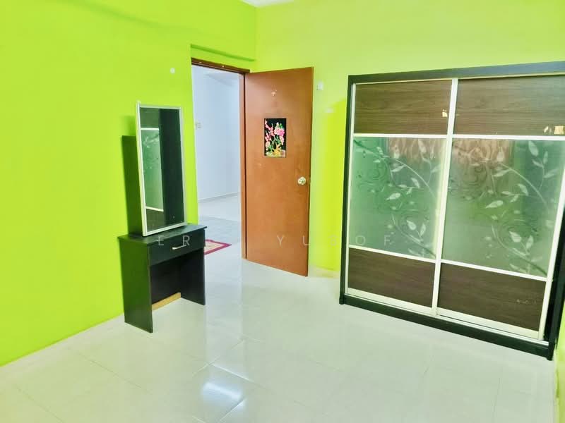 Pangsapuri untuk Disewa di Pangsapuri Berembang Indah - Erin Yusof - Bedroom - PropertyGuru.com.my