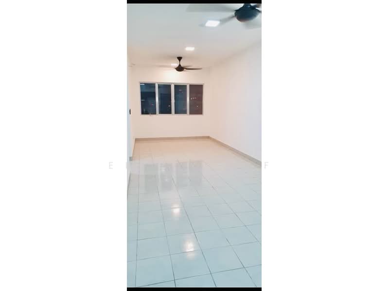 Untuk Disewa - Suria Pantai