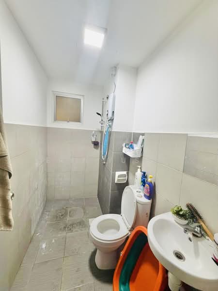 Untuk Disewa - Suria Pantai