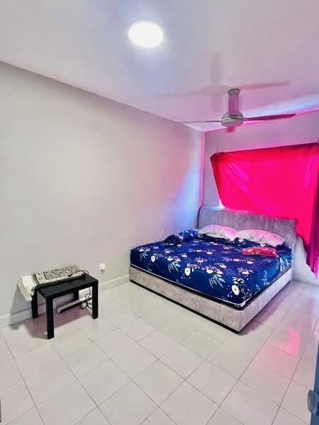 Untuk Disewa - Suria Pantai