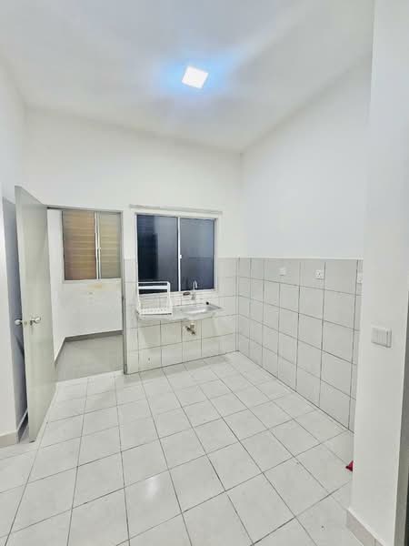 Apartment for Rent at Suria Pantai - Erin Yusof - Kitchen - PropertyGuru.com.my