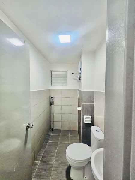 Apartment for Rent at Suria Pantai - Erin Yusof - Bathroom - PropertyGuru.com.my