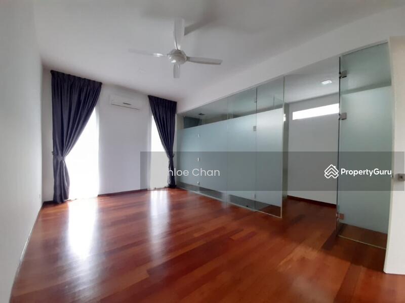 For Sale - Lakefront Villa , Cyberjaya