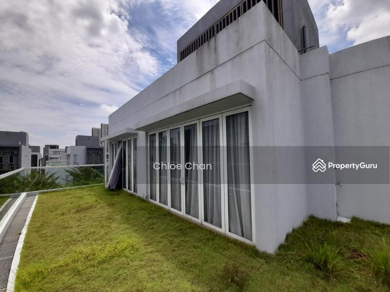 For Sale - Lakefront Villa , Cyberjaya