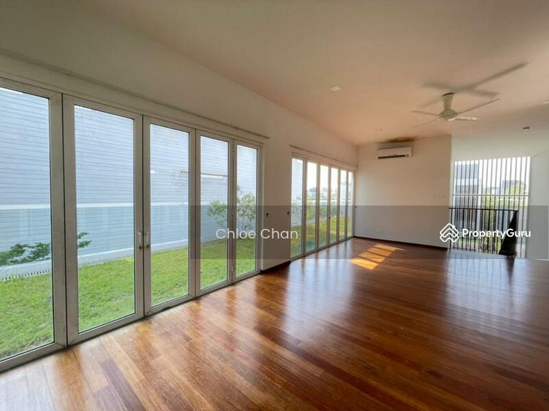 For Sale - Lakefront Villa , Cyberjaya