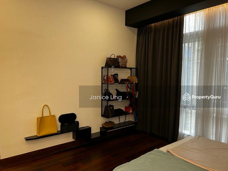 Untuk Disewa - Banyan Tree Signatures