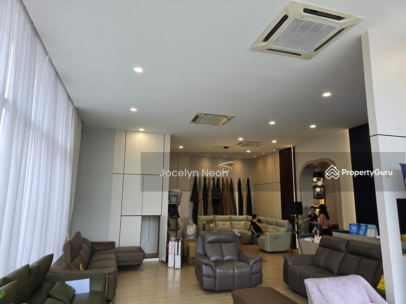 Untuk Disewa - 3 Storey Commercial Shop at Iconic Point