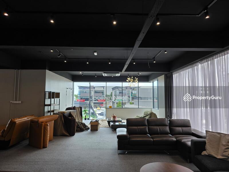Untuk Disewa - 3 Storey Commercial Shop at Iconic Point