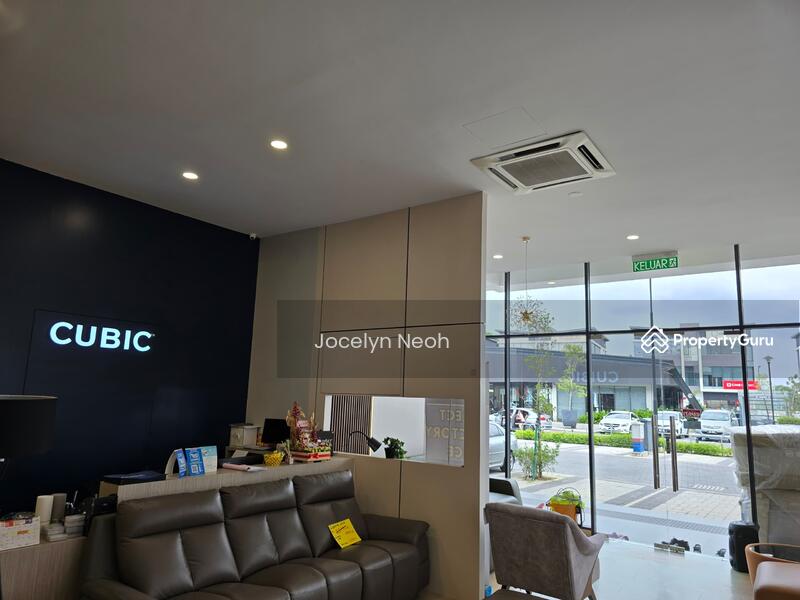 Untuk Disewa - 3 Storey Commercial Shop at Iconic Point