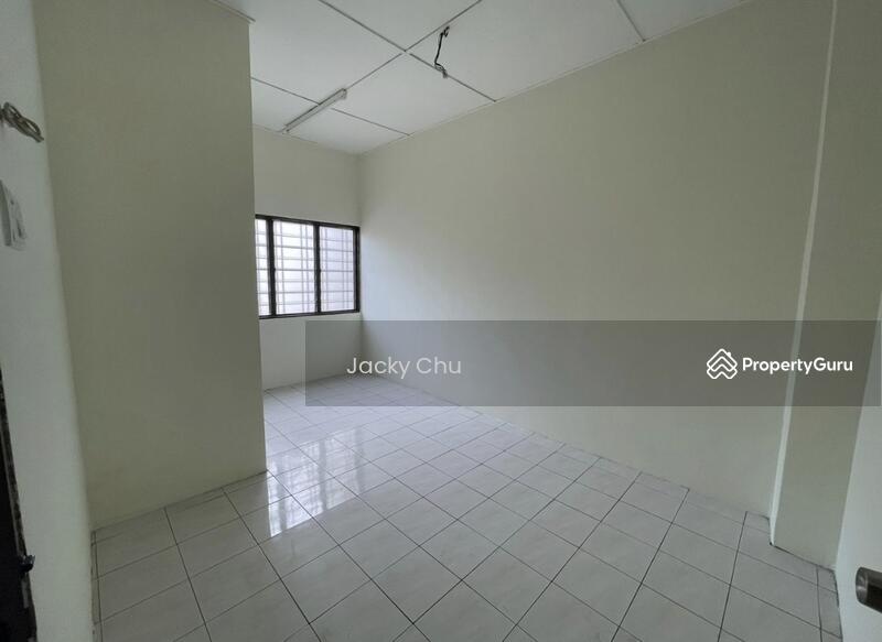 For Sale - Taman Yakin Klang