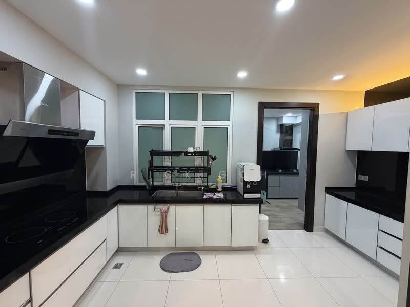 Untuk Dijual - Gurney Paragon