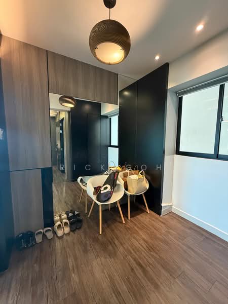 Untuk Dijual - Gurney Paragon