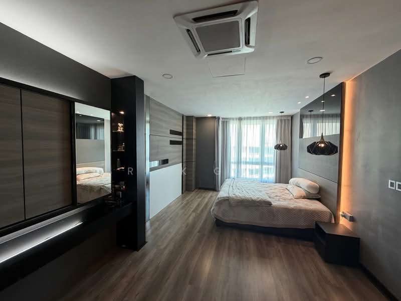 Untuk Dijual - Gurney Paragon