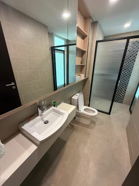 Untuk Dijual - Gurney Paragon