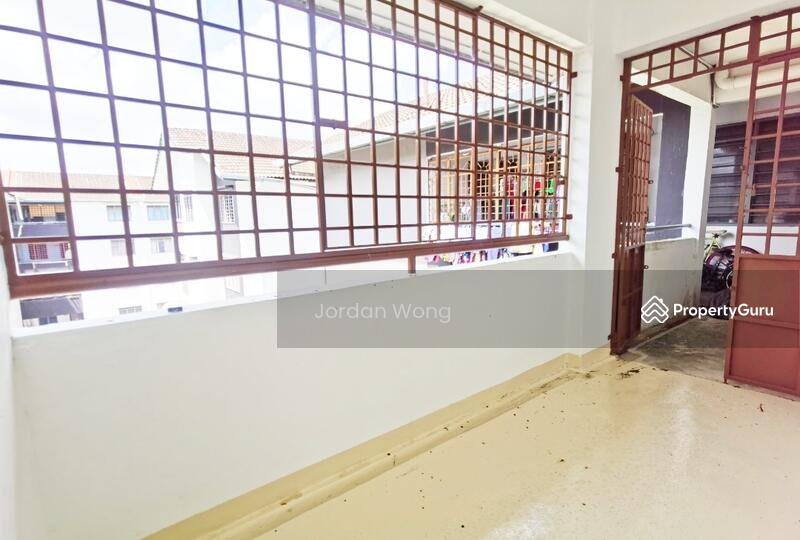 1-storey Terraced House for Sale in Taman Molek (Johor Bahru) - Jordan Wong - PropertyGuru.com.my