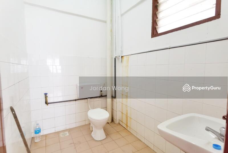 1-storey Terraced House for Sale in Taman Molek (Johor Bahru) - Jordan Wong - PropertyGuru.com.my