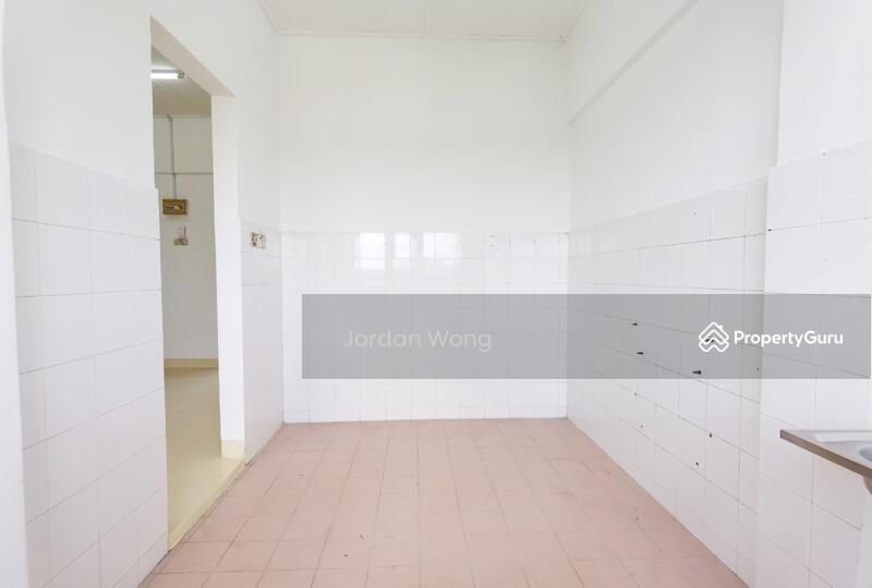 1-storey Terraced House for Sale in Taman Molek (Johor Bahru) - Jordan Wong - PropertyGuru.com.my