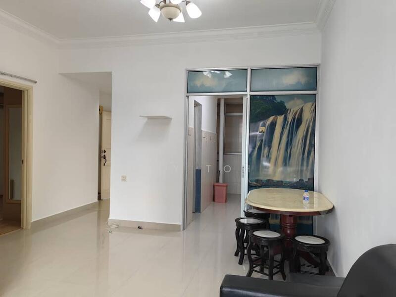 Untuk Disewa - University Place (Plaza Ivory)