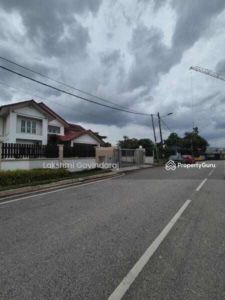 For Sale - TIARA TITIWANGSA