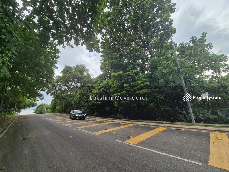 For Sale - TIARA TITIWANGSA
