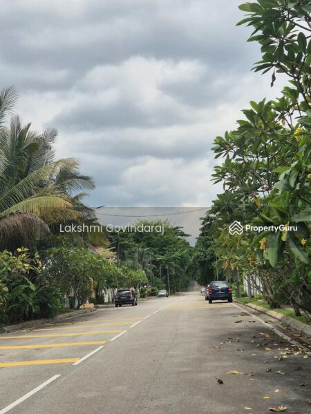 For Sale - TIARA TITIWANGSA