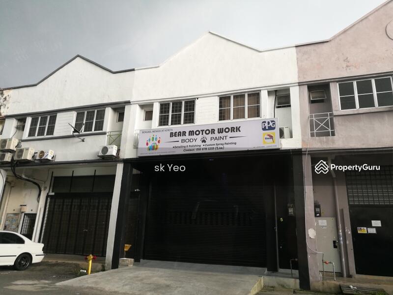 Untuk Disewa - Corner factory Ara Damansara