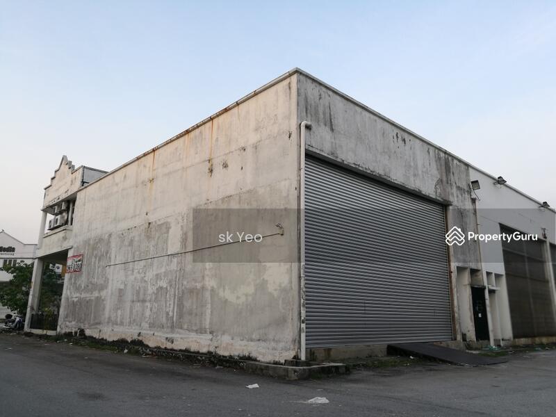 Untuk Disewa - Corner factory Ara Damansara