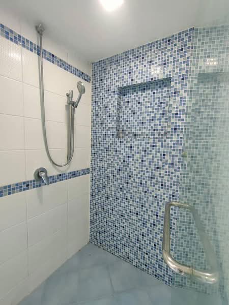 Kondominium untuk Dijual di La Vista Condominiums - The Property Expert (Mr Fan) - Bathroom - PropertyGuru.com.my