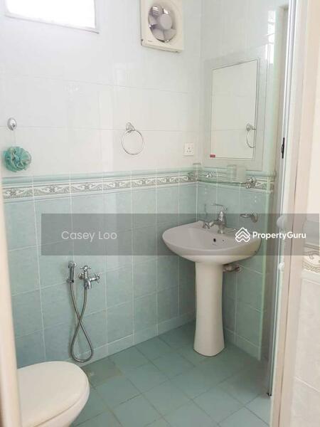 Untuk Dijual - Corner 2.5 storey House Saujana Damansara , Damansara Damai